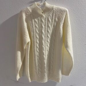 Miranda Vintage Cream w Faux Pearls Long Sleeve Women’s Tunic Sweater

Size M